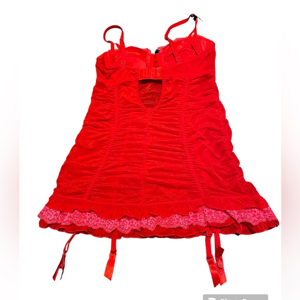 Red Lingerie - Picture 2 of 3